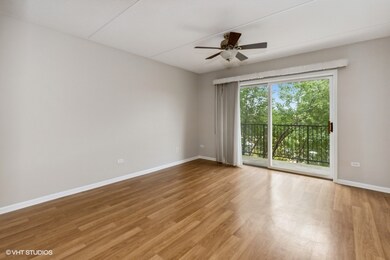 351 Town Place Cir unit 405, Buffalo Grove, IL 60089 - photo 4