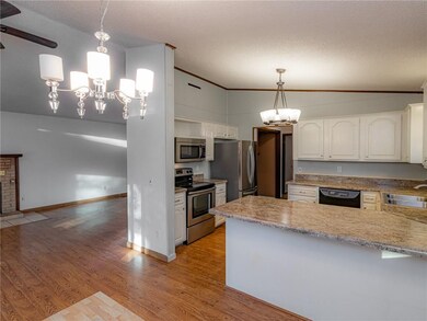 16 Ulverston Dr, Bella Vista, AR 72714 - photo 2