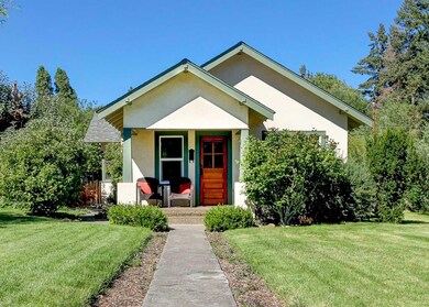 349 SW 12th St, Redmond, OR 97756 - photo 3