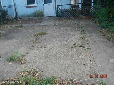 2322 Arunah Ave, Baltimore, MD 21216 - photo 4