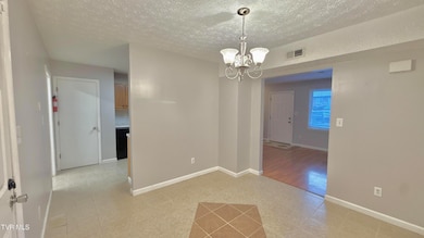 1800 Seminole Dr unit 19, Johnson City, TN 37604 - photo 6