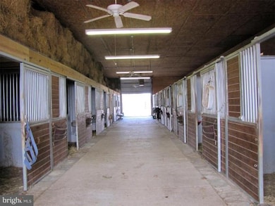 53 Weathersfield Ln, Amissville, VA 20106 - photo 5