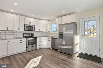 70 Stewart Ave, Delran, NJ 08075 - photo 3