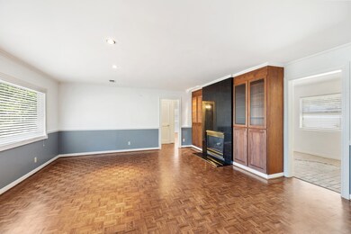 7815 Bellewood Dr, Houston, TX 77055 - photo 3