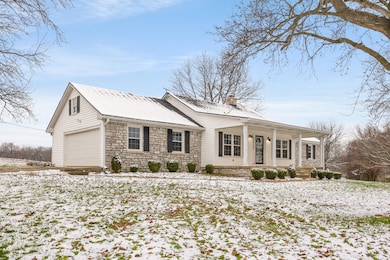 864 Escondida Rd, Paris, KY 40361 - photo 2