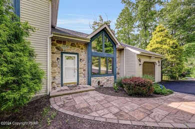 269 E Shore Dr, East Stroudsburg, PA 18301 - photo 2