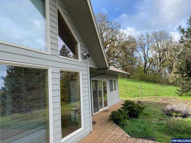 9100 SW Youngberg Hill Rd, McMinnville, OR 97128 - photo 5