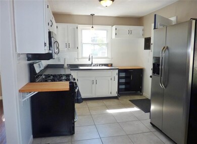 639 Byland Dr, Beech Grove, IN 46107 - photo 5