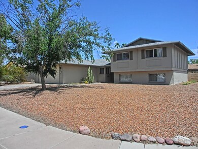 Large corner cul-de-sac lot