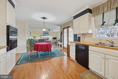 2228 Lancashire Dr, Wilmington, DE 19810 - photo 6