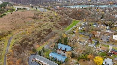 720 Tuscarora St, Lewiston, NY 14092 - photo 3