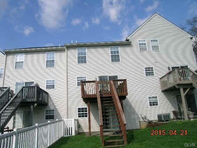 713 Bach Ct, Freemansburg, PA 18017 - photo 3