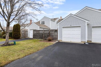 5 Chadwick Ln unit B, Monroe Township, NJ 08831 - photo 2