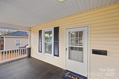 548 Flint St, Rock Hill, SC 29730 - photo 3