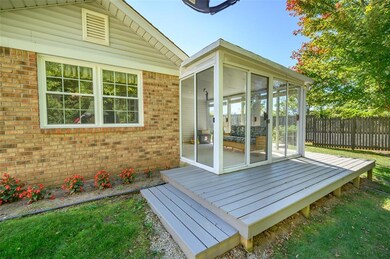 1015 Ina Cir, Franklin, IN 46131 - photo 4