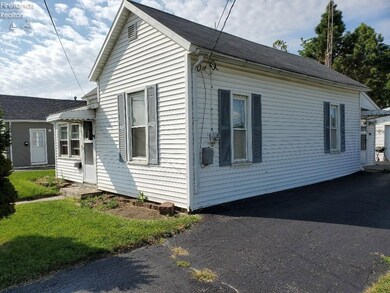 146 E Foulke Ave, Findlay, OH 45840 - photo 2