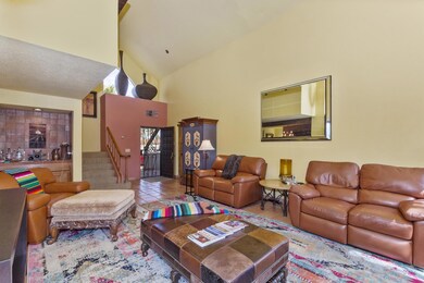 006_Living Room