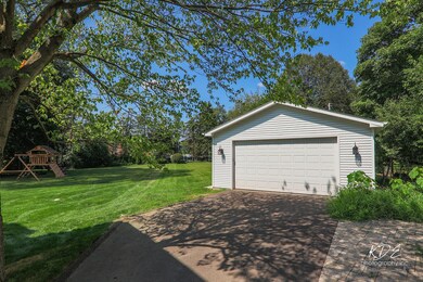 1107 N Eagle St, Naperville, IL 60563 - photo 4