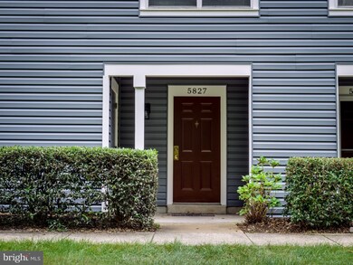 5827 Orchard Hill Ct, Clifton, VA 20124 - photo 3