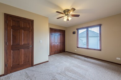 131 Pineridge Dr S unit 2, Oswego, IL 60543 - photo 6