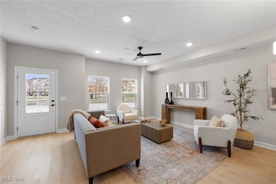 449 Harbor Ln, Lorain, OH 44052 - photo 4