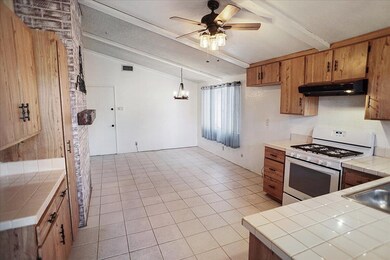 06-Kitchen to Dining