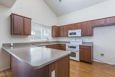 5) KITCHEN