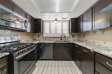 10724 Alta Loma Dr, El Paso, TX 79935 - photo 6