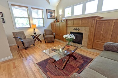 Living Room East End