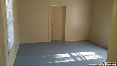 213 Cadwallader St unit 4, San Antonio, TX 78212 - photo 5