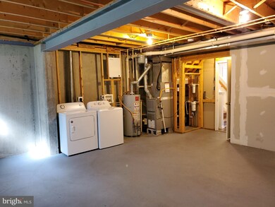 216 Maple Ave unit 42, Coatesville, PA 19320 - photo 4