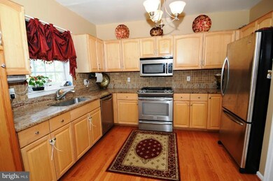 9055 Two Bays Rd, Lorton, VA 22079 - photo 3