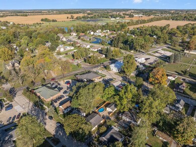 114 E Jefferson St, Auburn, IN 46706 - photo 4