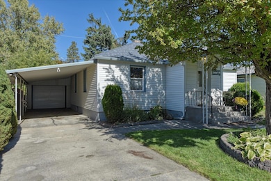 1120 W Rowan Ave, Spokane, WA 99205 - photo 4