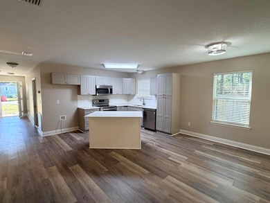 5302 Kervin Rd, Crestview, FL 32539 - photo 5