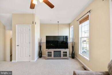 10353 Lantern Ln, Hagerstown, MD 21740 - photo 3