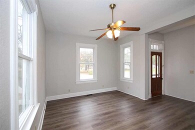 202 N Potter St, Freeburg, IL 62243 - photo 3