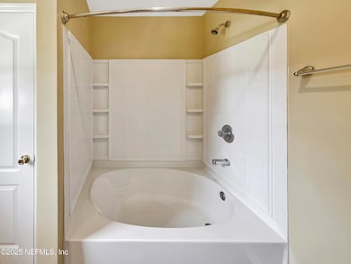 11661 Pleasant Creek Dr, Jacksonville, FL 32218 - photo 7