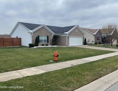 543 Gentry Crossings Blvd, Mount Washington, KY 40047 - photo 2