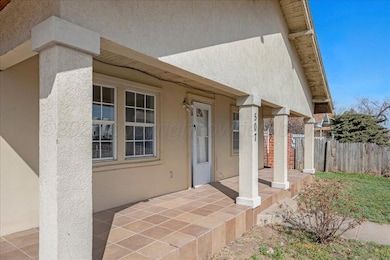 03-A -Front Porch