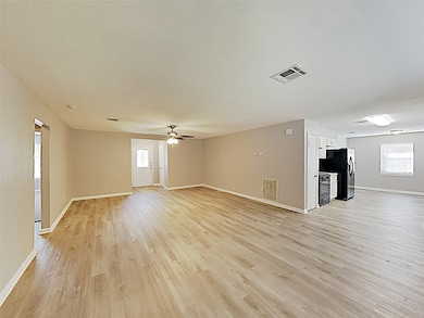 29507 Brookchase Dr, Spring, TX 77386 - photo 2