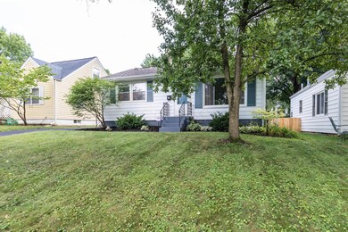2839 Brownlee Ave-02