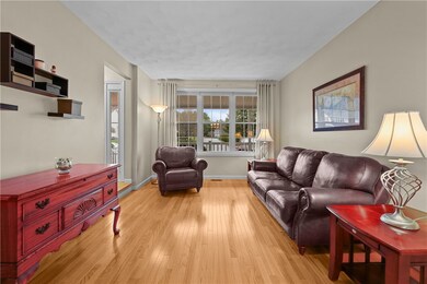 22 Balsam Ln, Smithfield, RI 02917 - photo 4