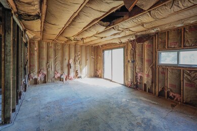516 Catherine St-107