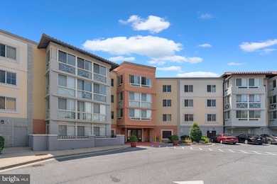 14800 Pennfield Cir unit 211C, Silver Spring, MD 20906 - photo 2