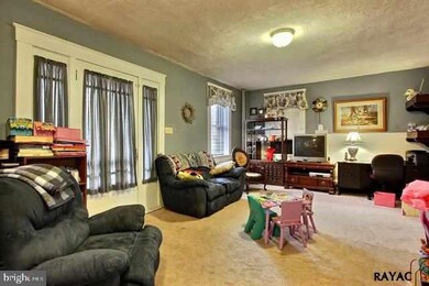 24 E King St, Littlestown, PA 17340 - photo 4