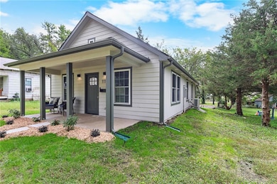 1117 Walnut Ave, Osawatomie, KS 66064 - photo 2