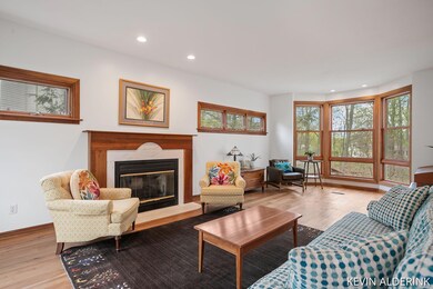 16-web-or-mls-2229-brighton-st