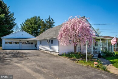 332 Delong Ave, Emmaus, PA 18049 - photo 2