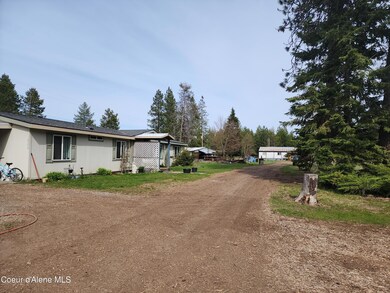 Driveway In to the property